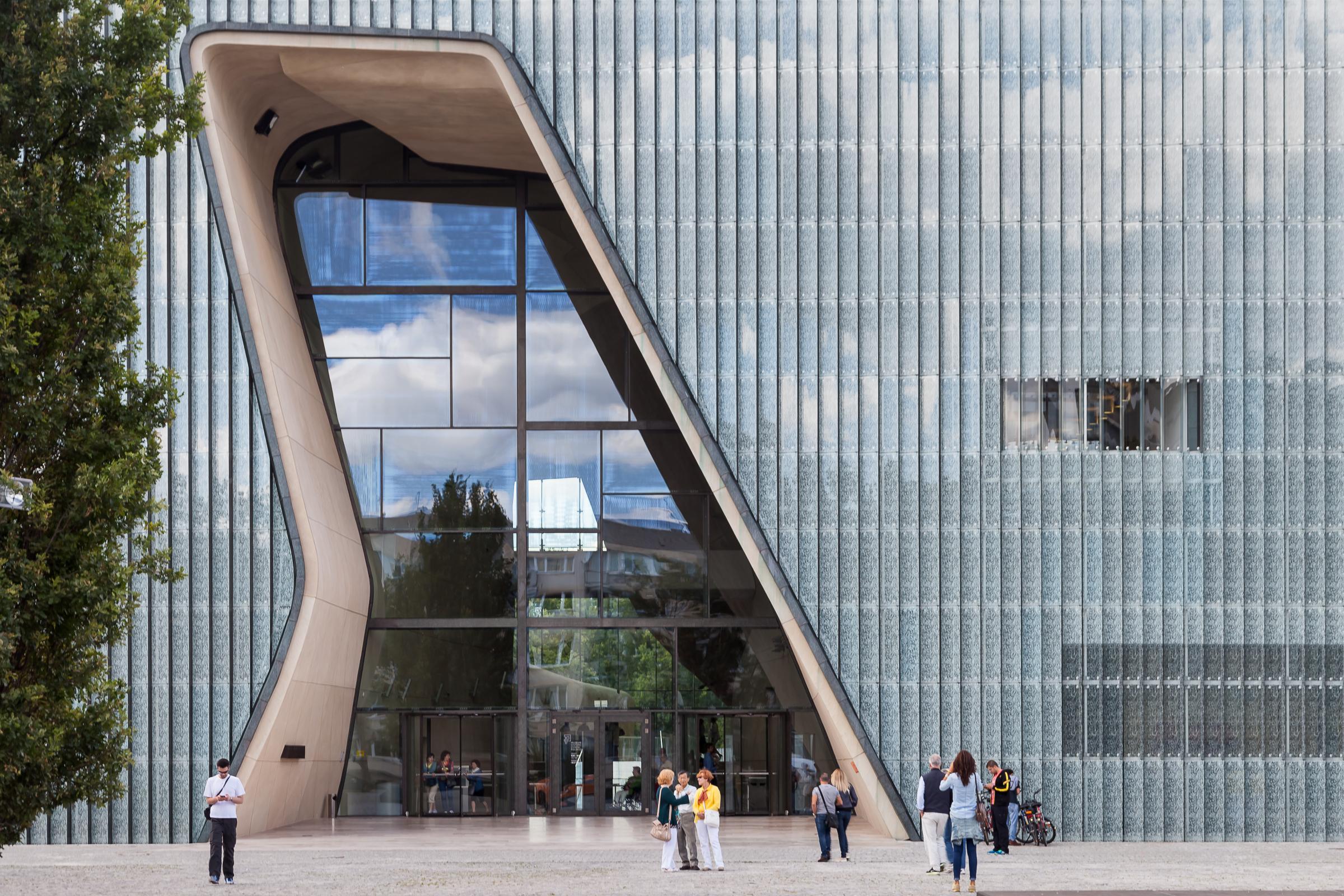 Photograph of POLIN Museum of the History of Polish Jews, designed by Lahdelma & Mahlamäki Architects and located in Warsaw, Poland