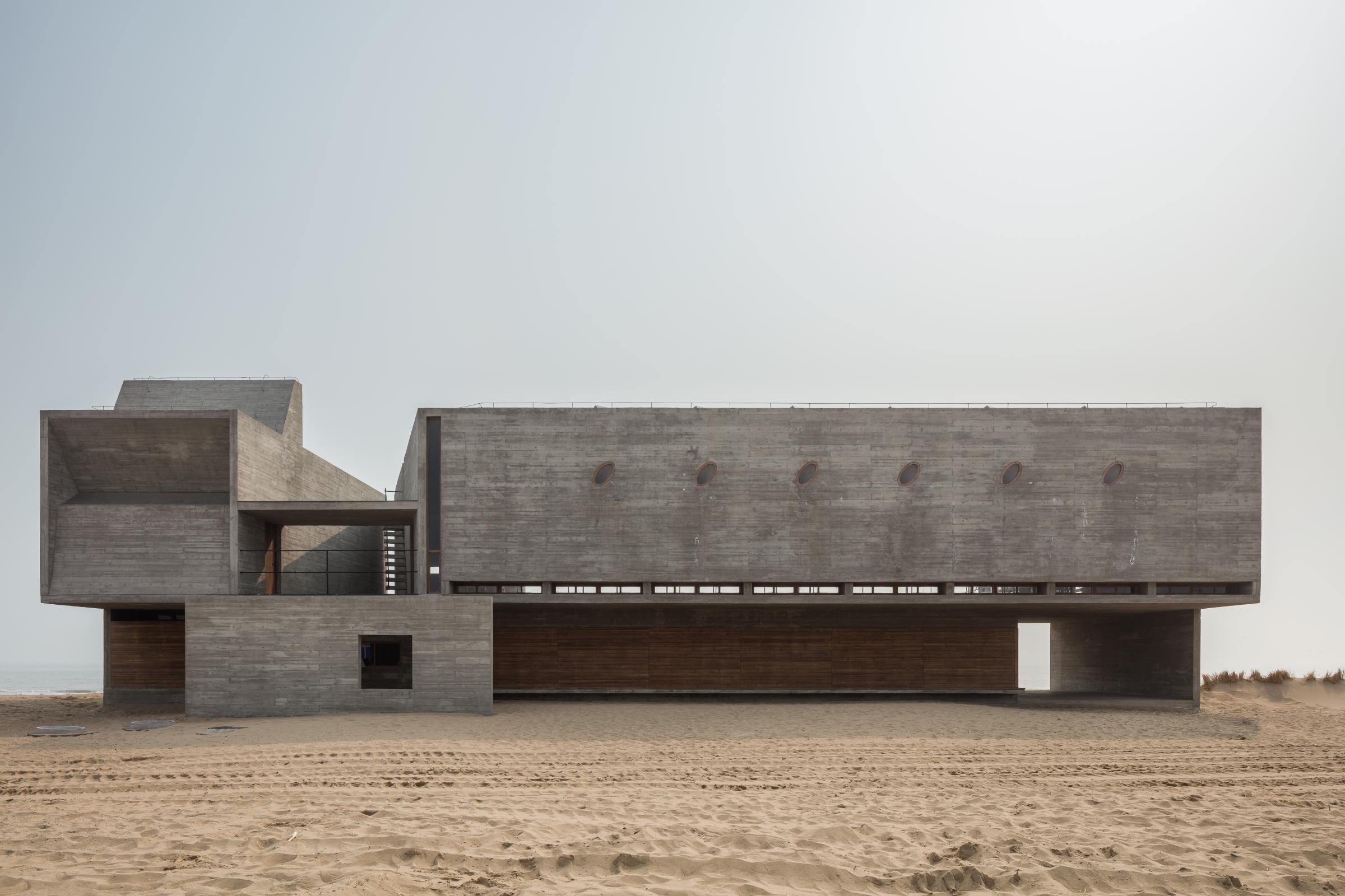 Photograph of Seashore Library, designed by Vector Architects and located in Beidaihe, China