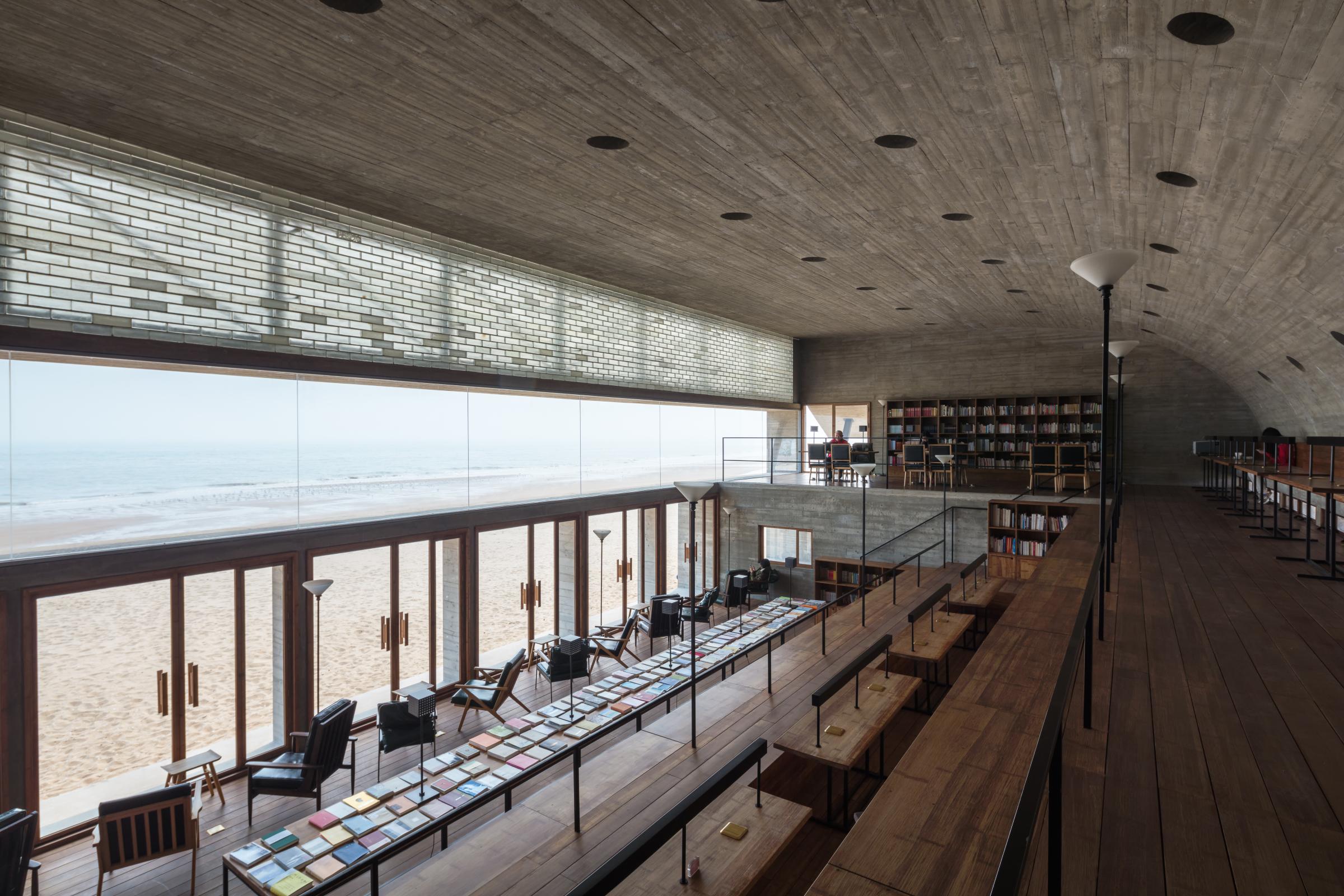 Photograph of Seashore Library, designed by Vector Architects and located in Beidaihe, China