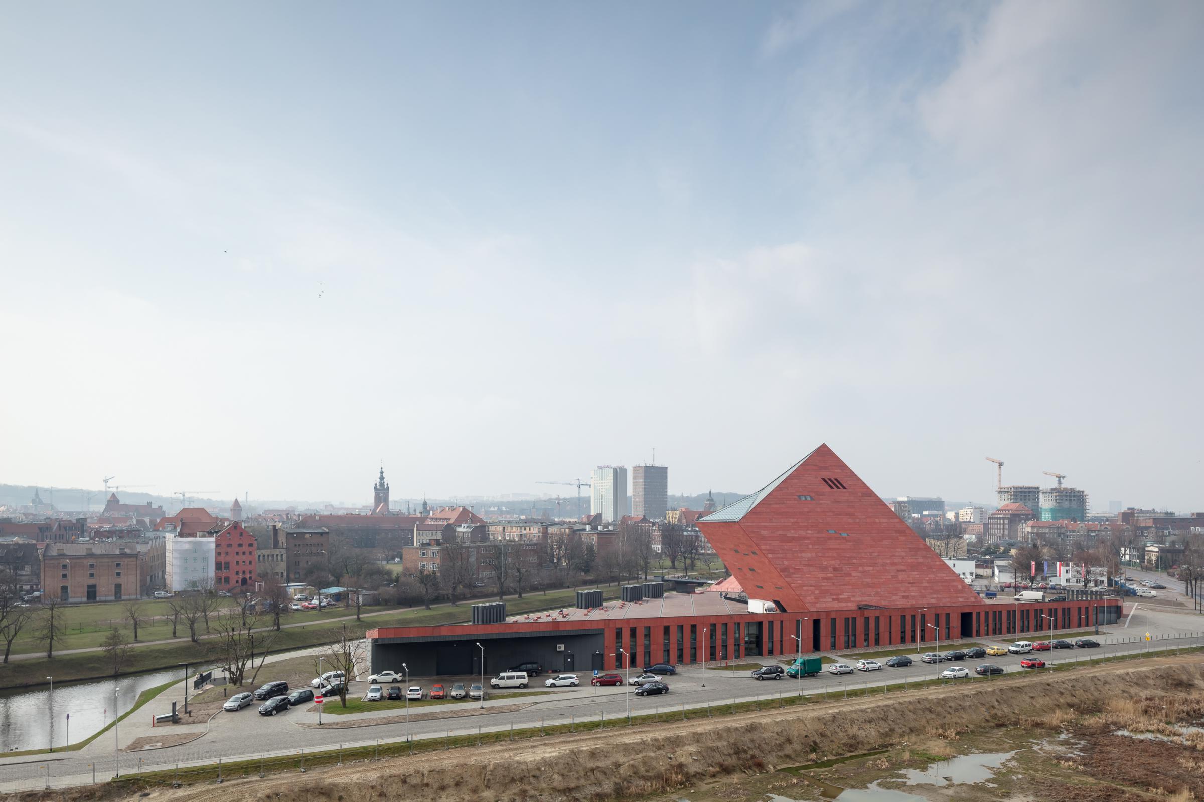 Photograph of Museum of the Second World War, designed by Kwadrat Studio Architektoniczne and located in Gdańsk, Poland