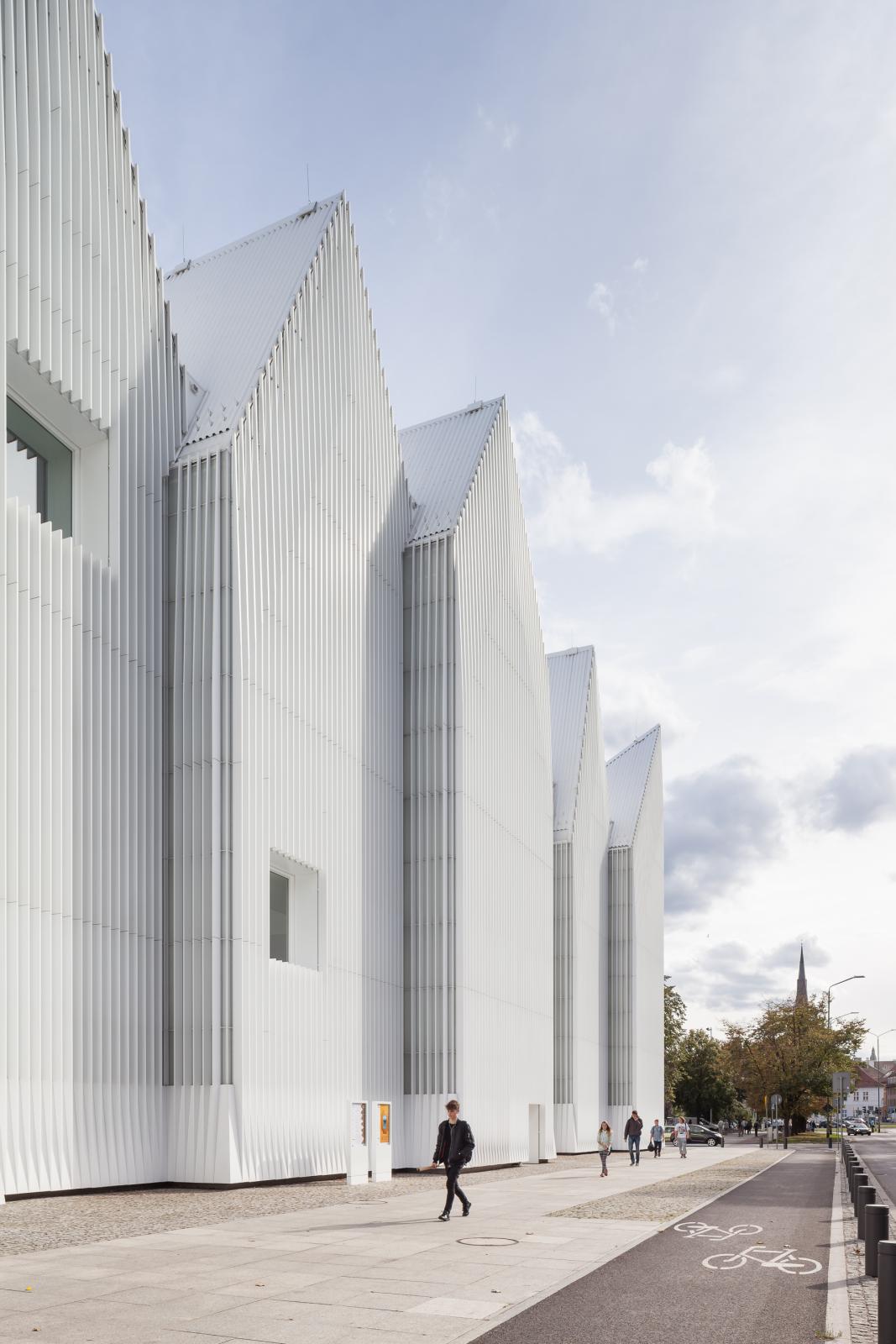 Photograph of Szczecin Philharmonic Hall, designed by Estudio Barozzi Veiga and located in Szczecin, Poland