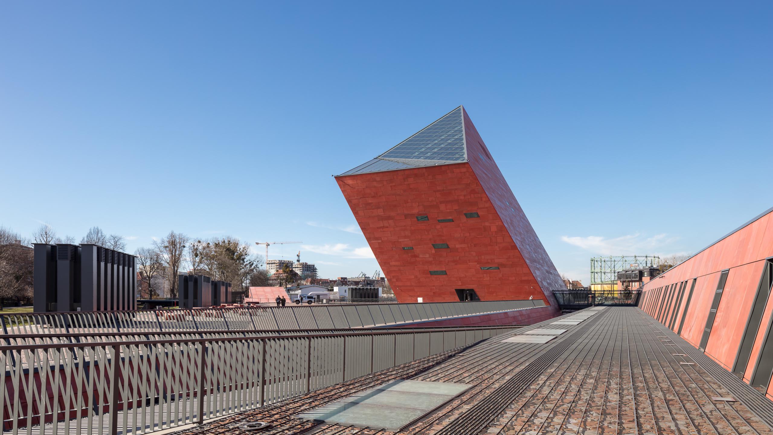 Photograph of Museum of the Second World War, designed by Kwadrat Studio Architektoniczne and located in Gdańsk, Poland
