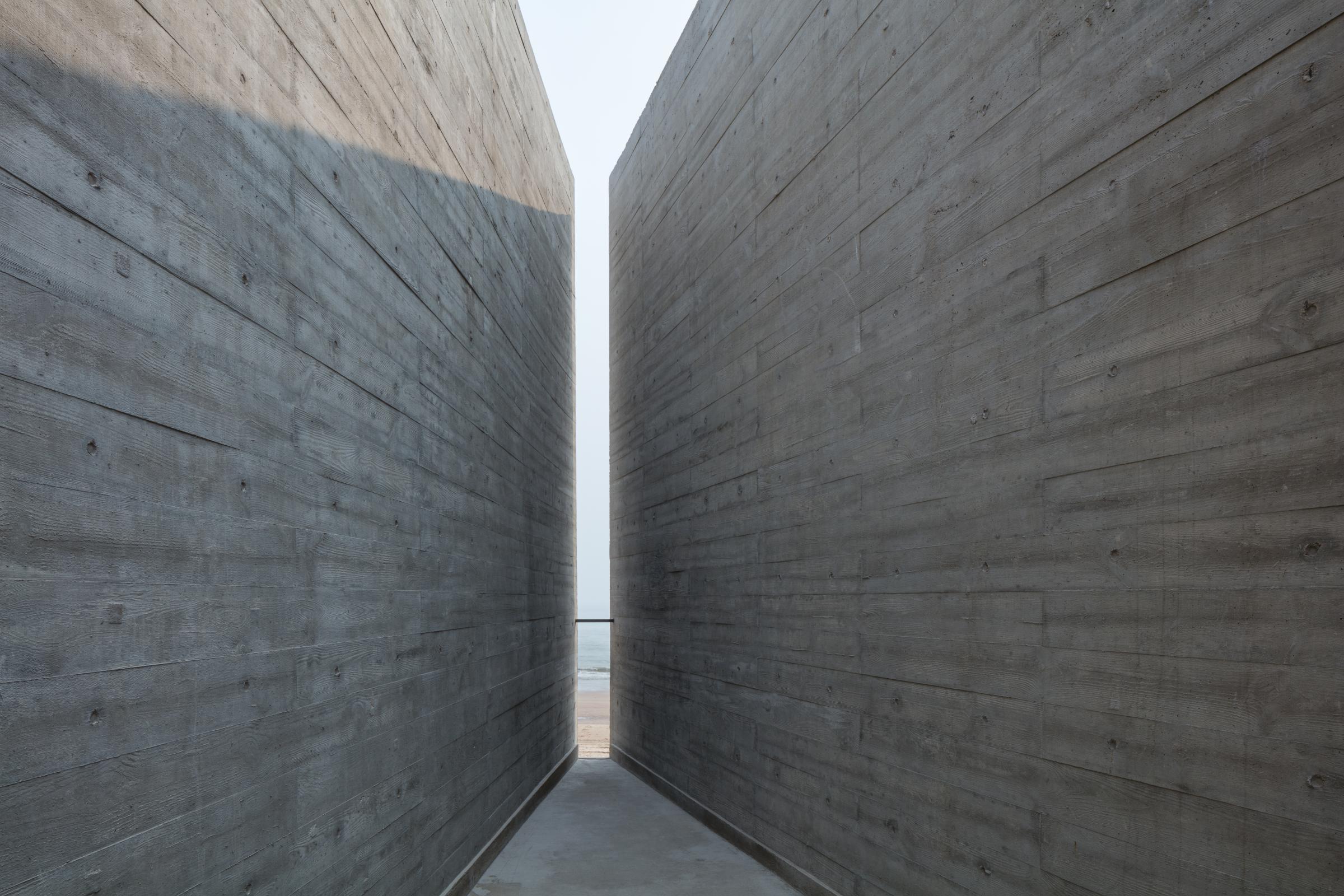 Photograph of Seashore Library, designed by Vector Architects and located in Beidaihe, China