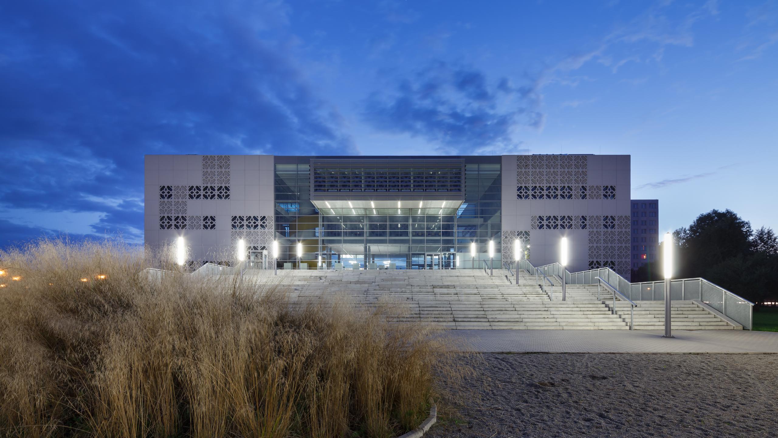 Photograph of Center of Modern Education, designed by AA_Studio/Group-Arch and located in Białystok, Poland