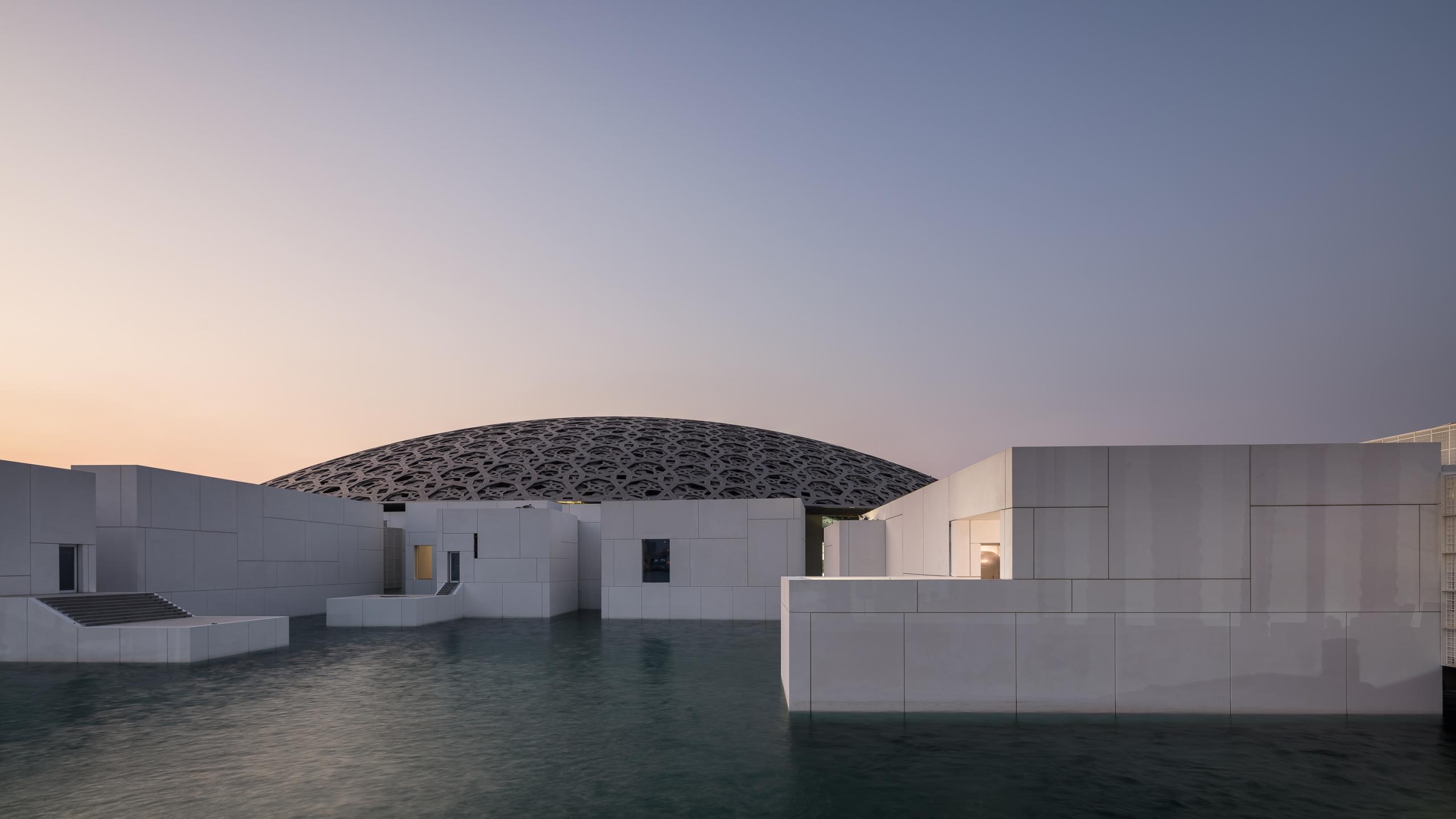 Photograph of Louvre Abu Dhabi, designed by Ateliers Jean Nouvel and located in Abu Dhabi, United Arab Emirates