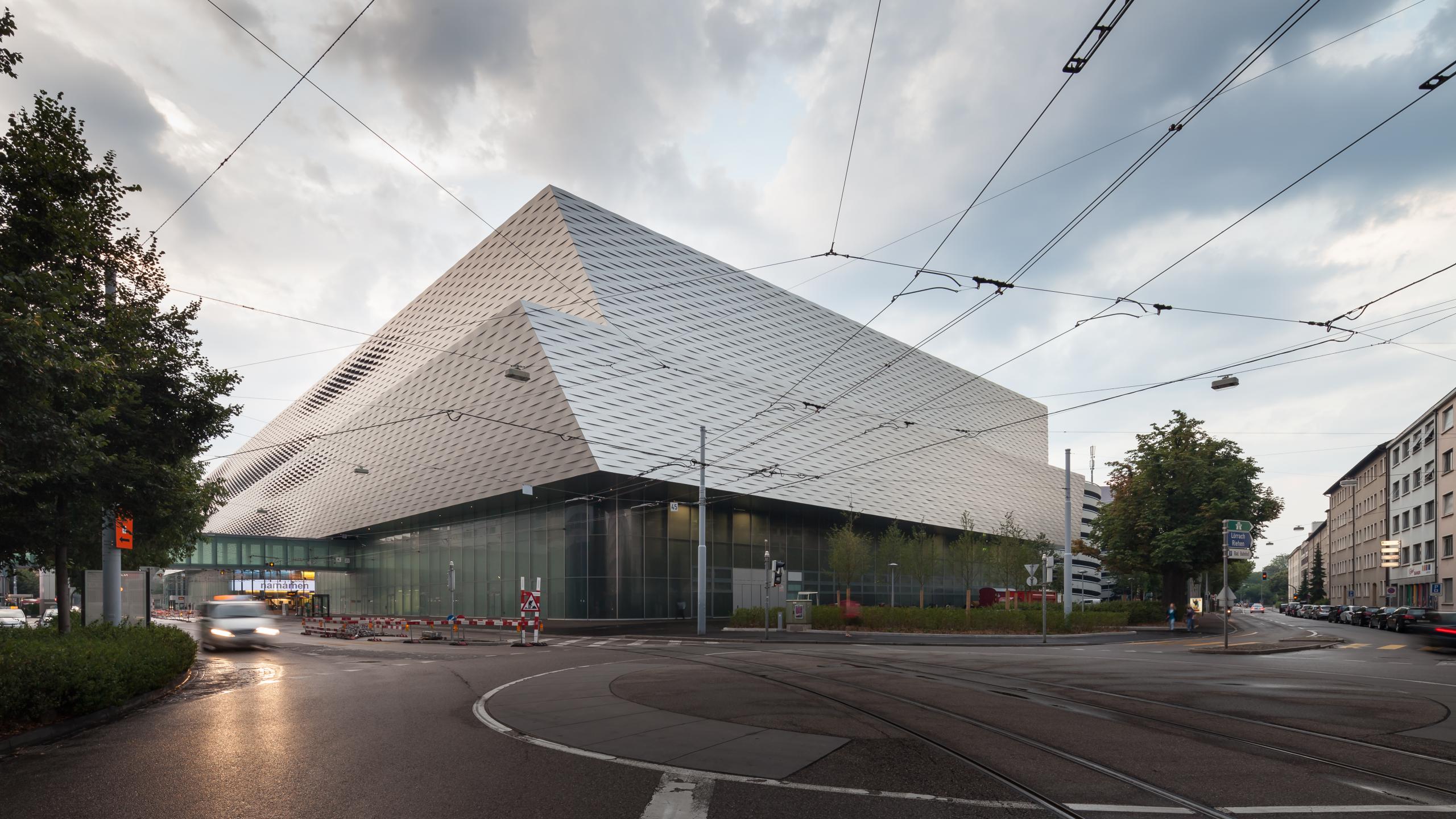 Photograph of Messe Basel New Hall, designed by Herzog & de Meuron and located in Basel, Switzerland