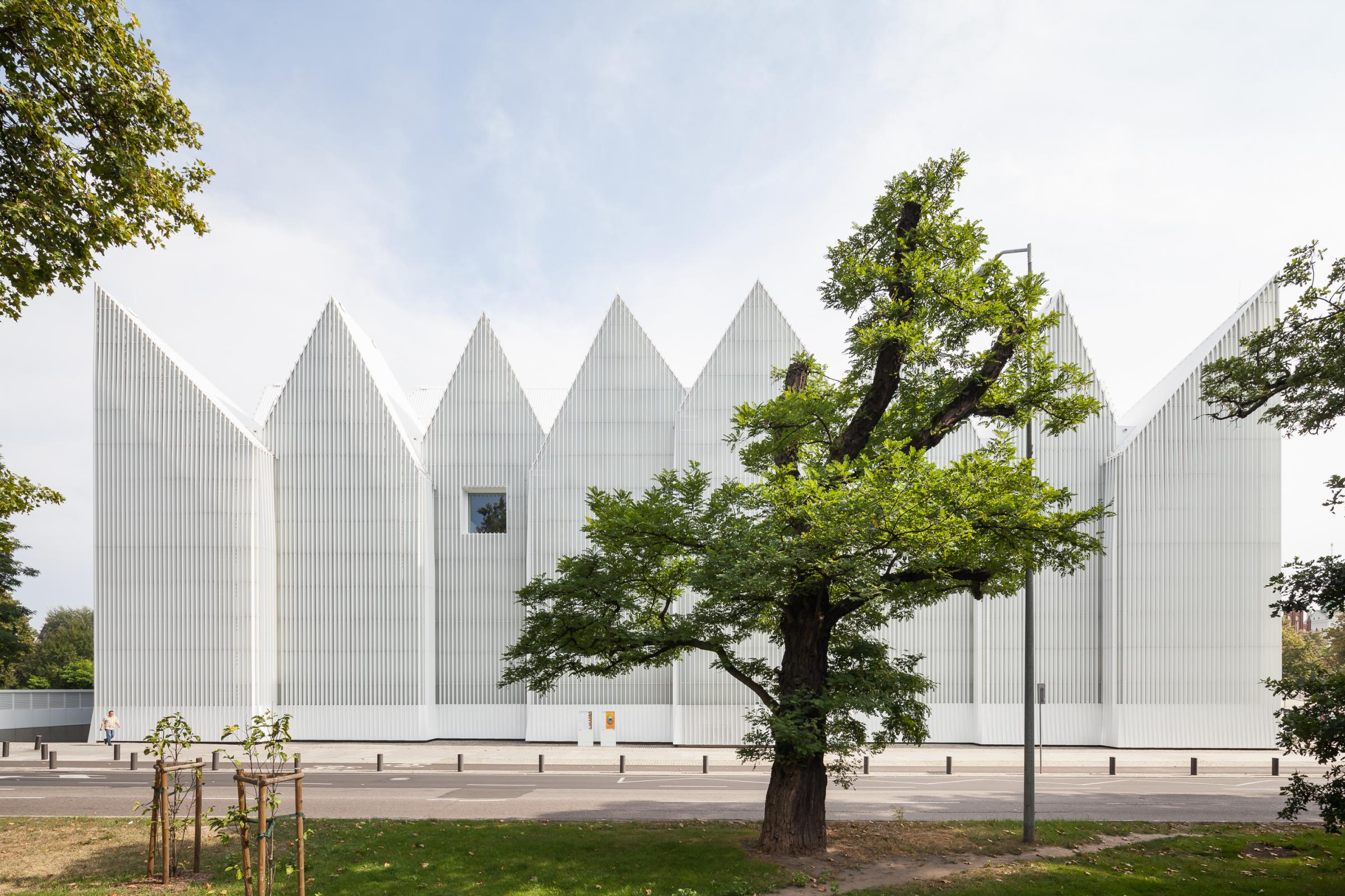 Photograph of Szczecin Philharmonic Hall, designed by Estudio Barozzi Veiga and located in Szczecin, Poland