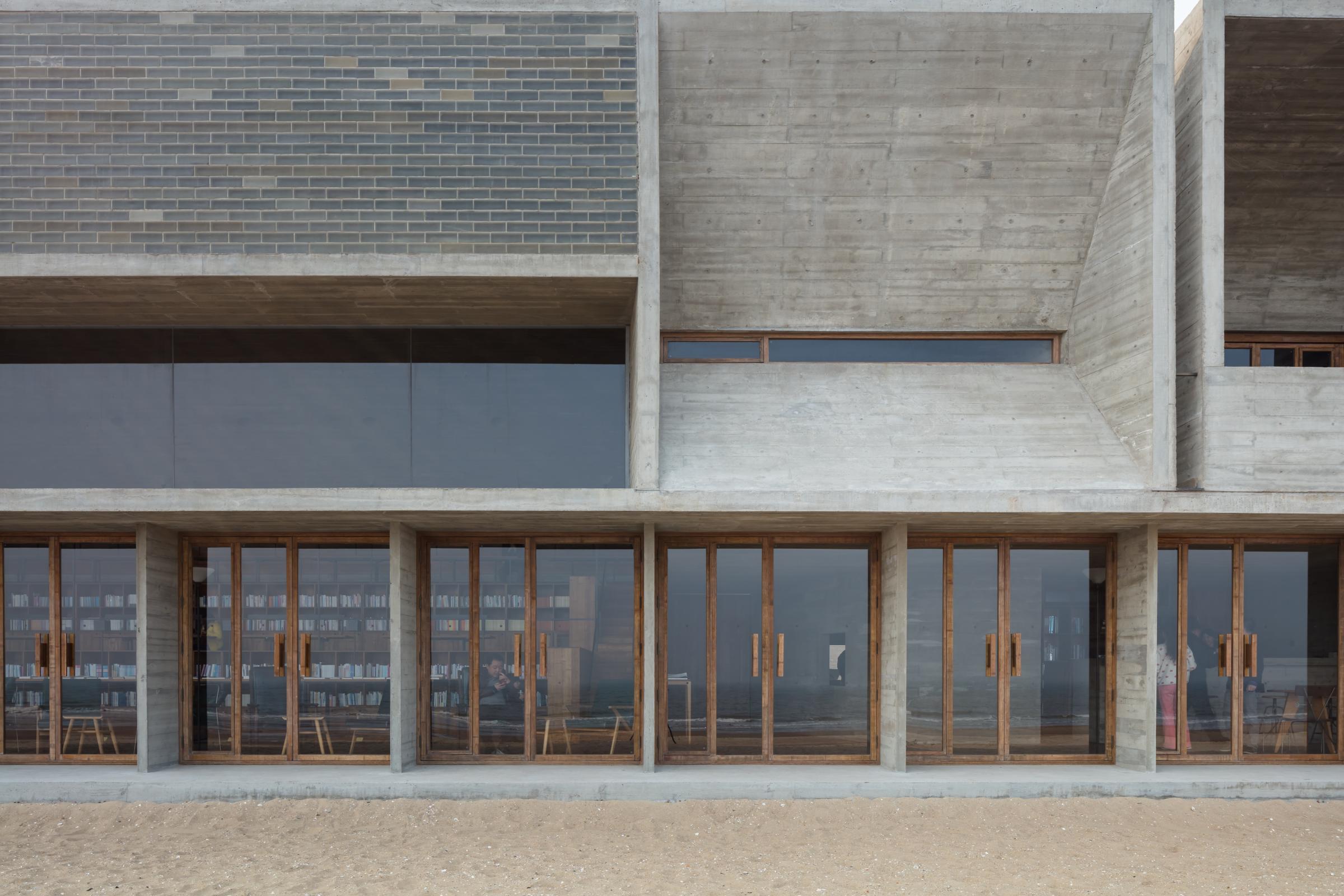 Photograph of Seashore Library, designed by Vector Architects and located in Beidaihe, China