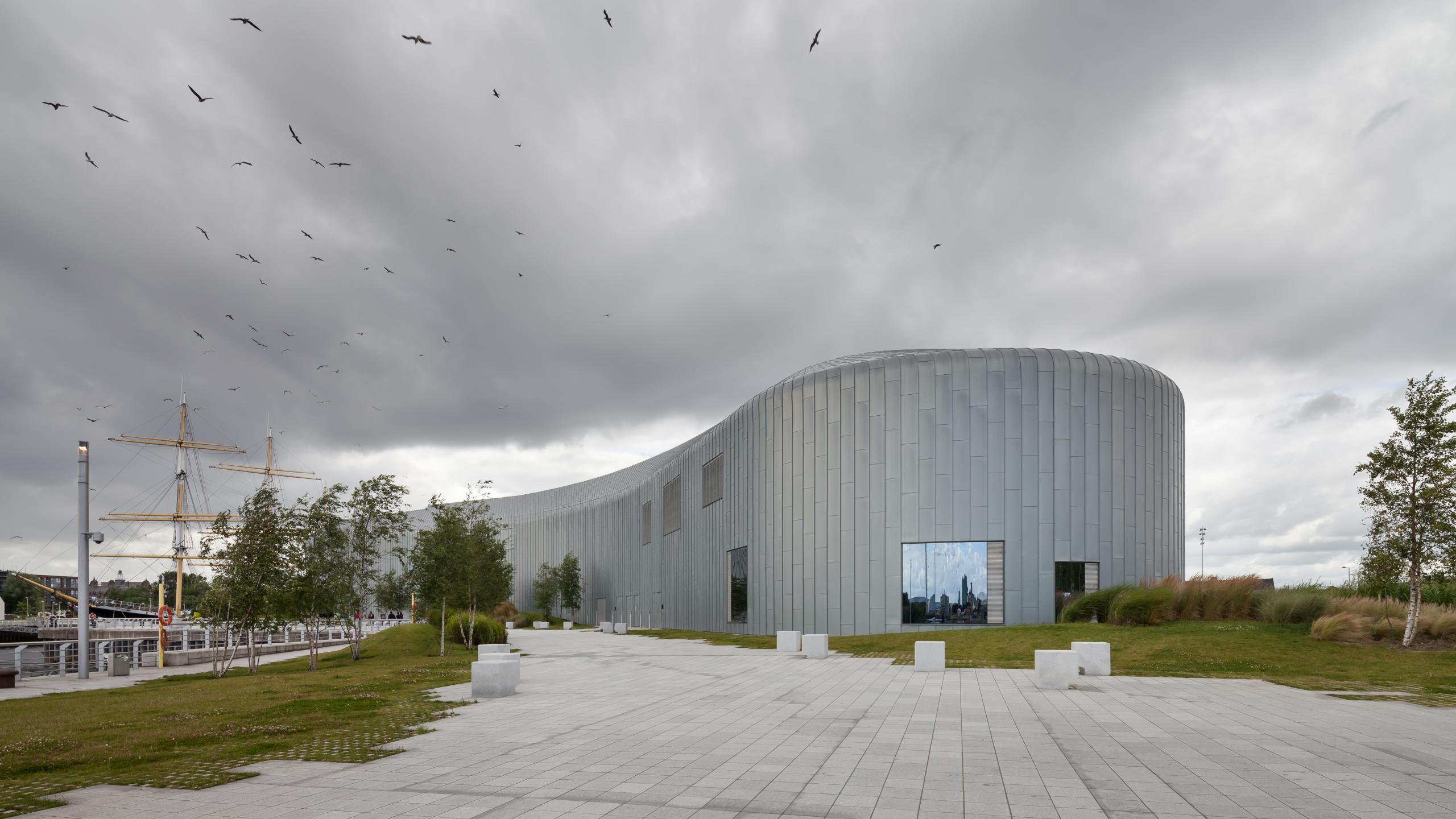 Photograph of Riverside Museum of Transport, designed by Zaha Hadid Architects and located in Glasgow, United Kingdom