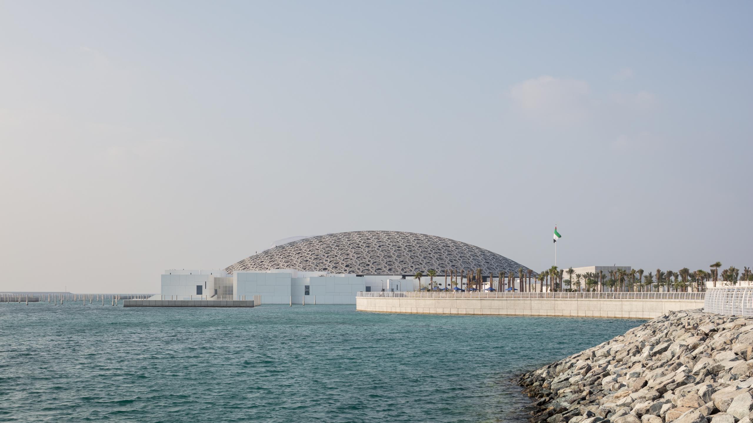 Photograph of Louvre Abu Dhabi, designed by Ateliers Jean Nouvel and located in Abu Dhabi, United Arab Emirates
