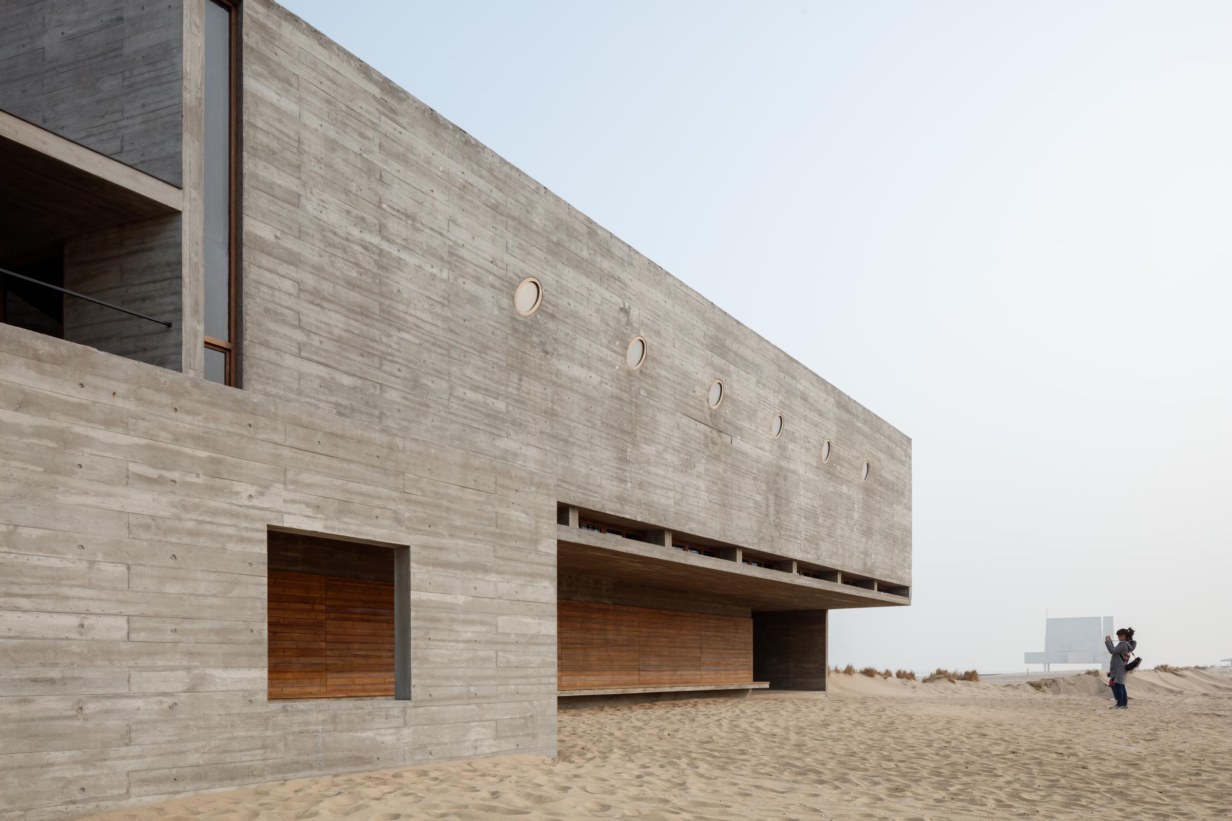 Photograph of Seashore Library, designed by Vector Architects and located in Beidaihe, China