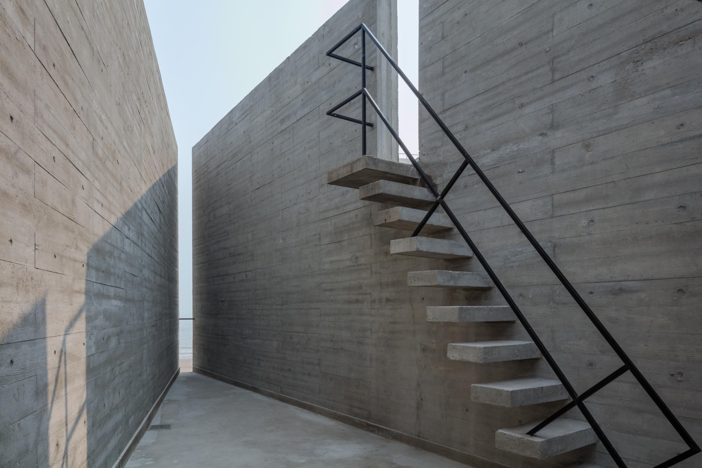 Photograph of Seashore Library, designed by Vector Architects and located in Beidaihe, China