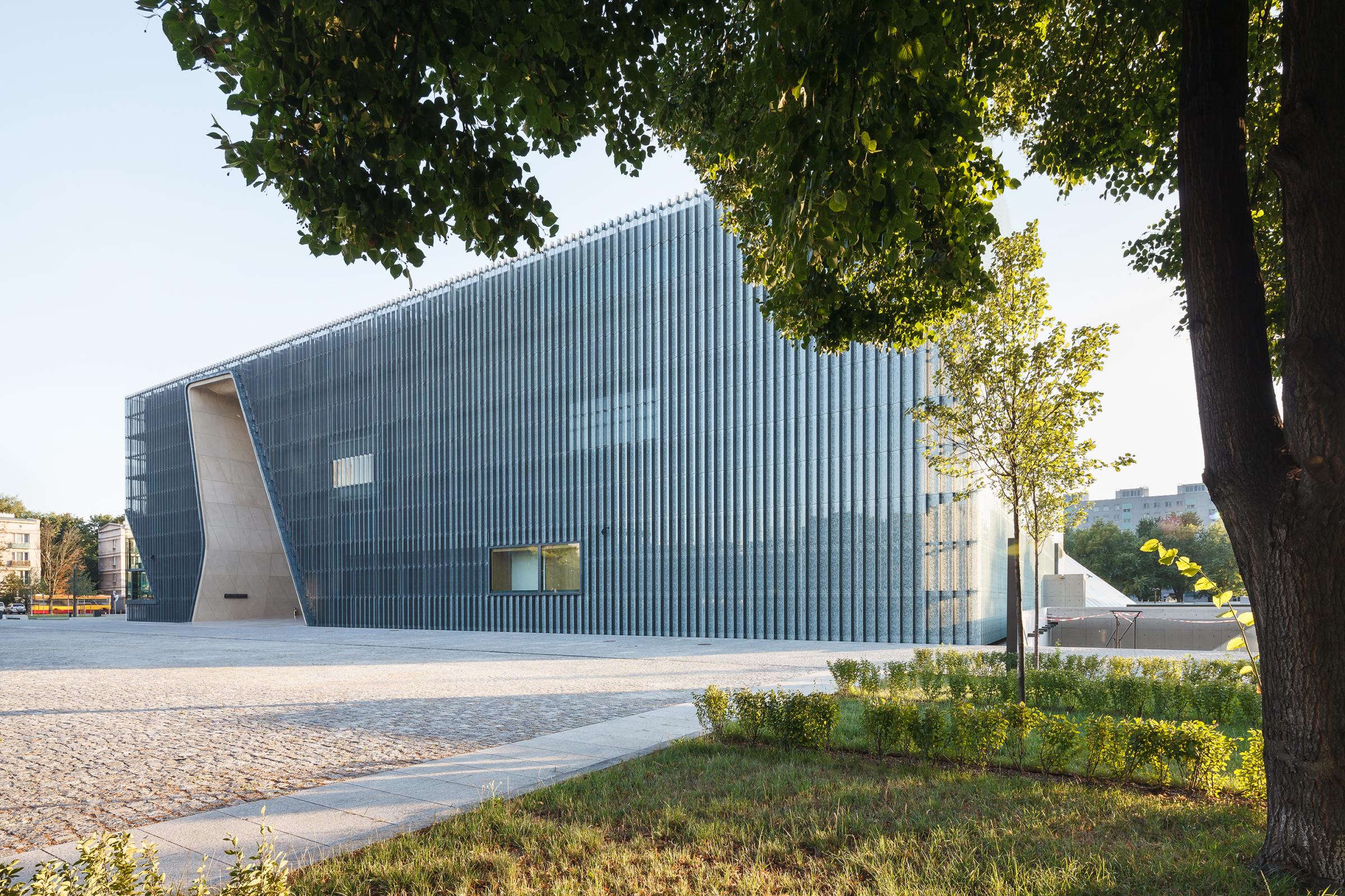 Photograph of POLIN Museum of the History of Polish Jews, designed by Lahdelma & Mahlamäki Architects and located in Warsaw, Poland