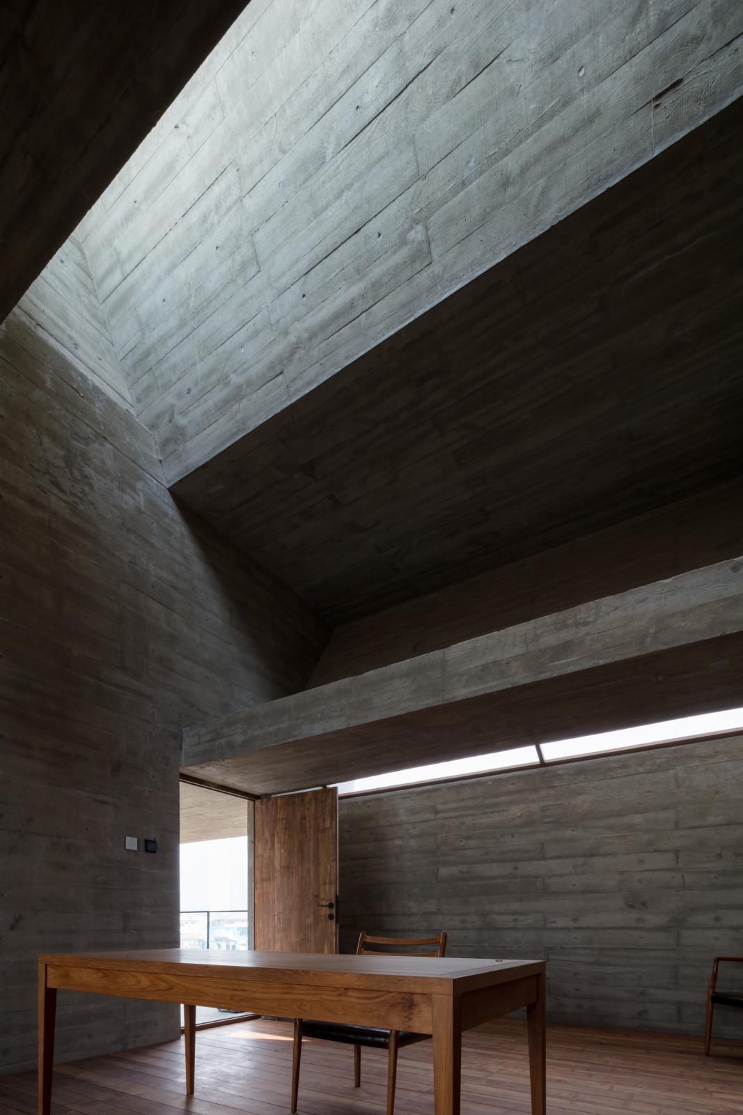 Photograph of Seashore Library, designed by Vector Architects and located in Beidaihe, China